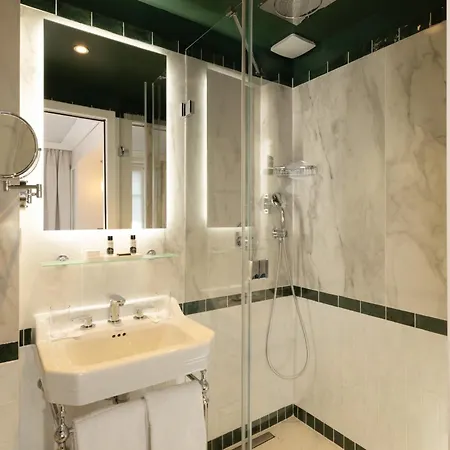 Hotel Almarine Eiffel & By Malone Paris