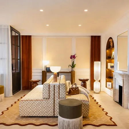 Almarine Eiffel & By Malone Hotel Paris