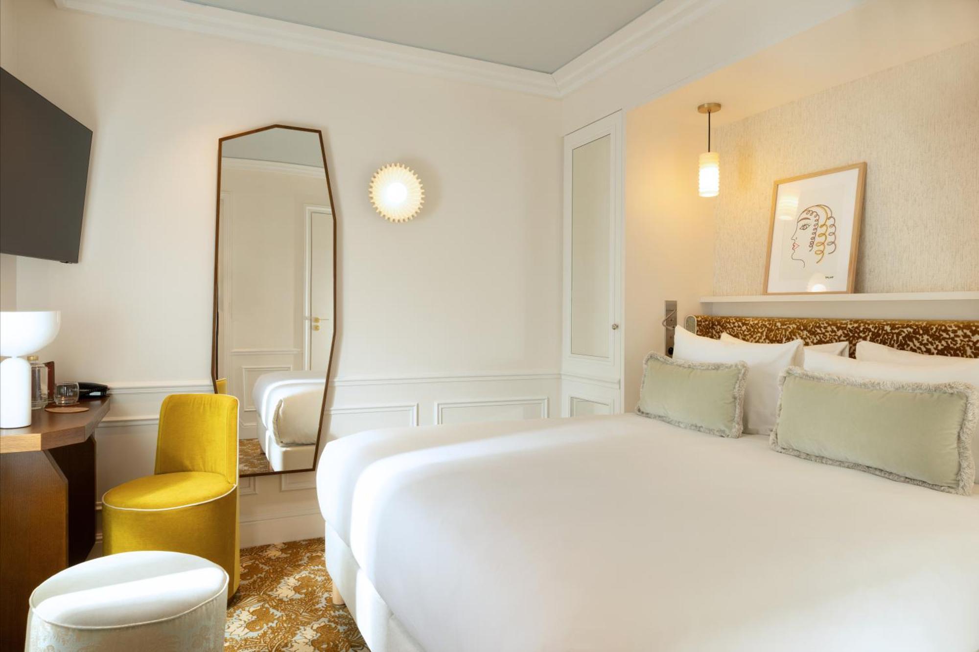 Almarine Eiffel & By Malone 4* Paris