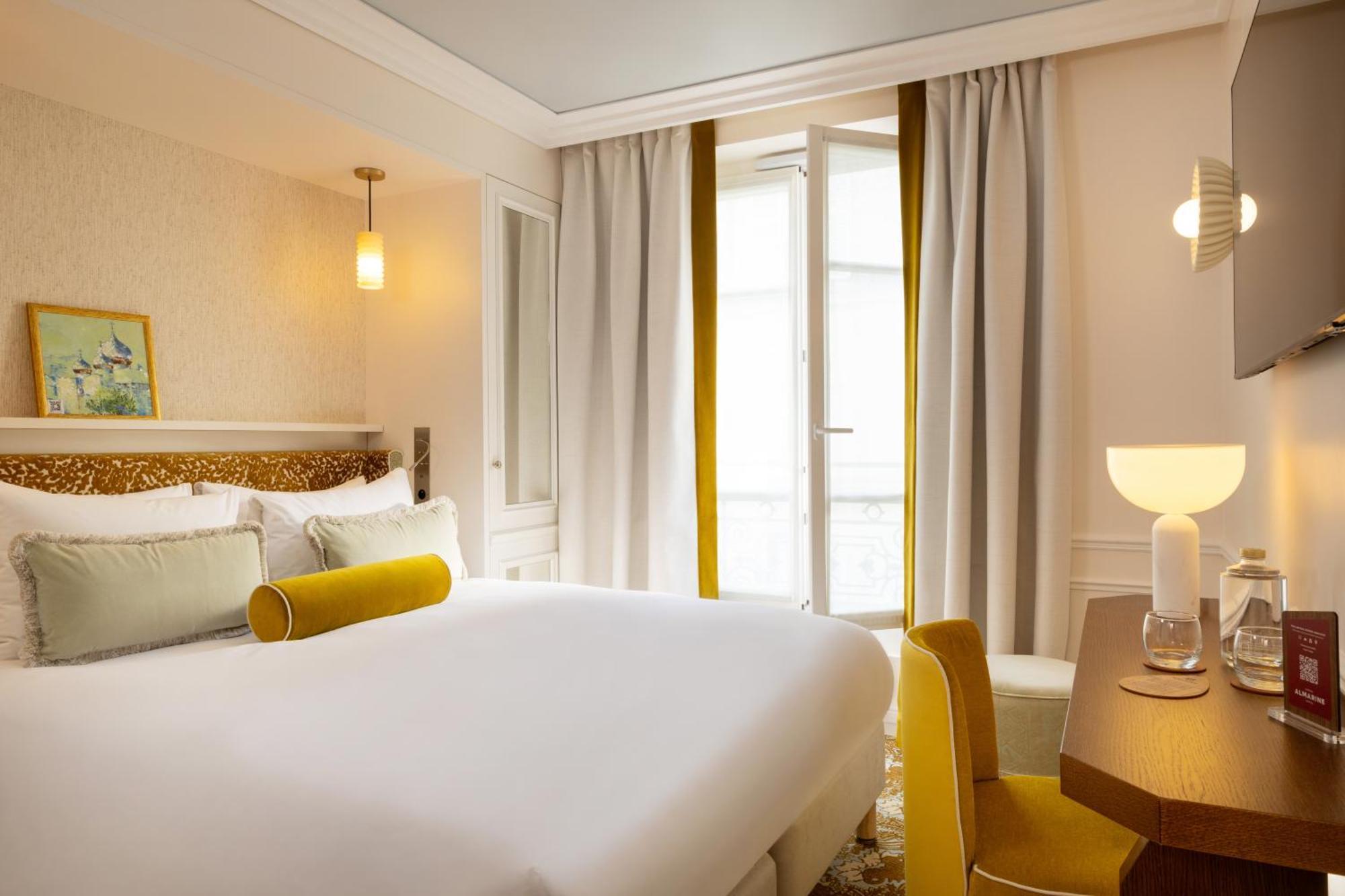 Almarine Eiffel & By Malone 4* Paris