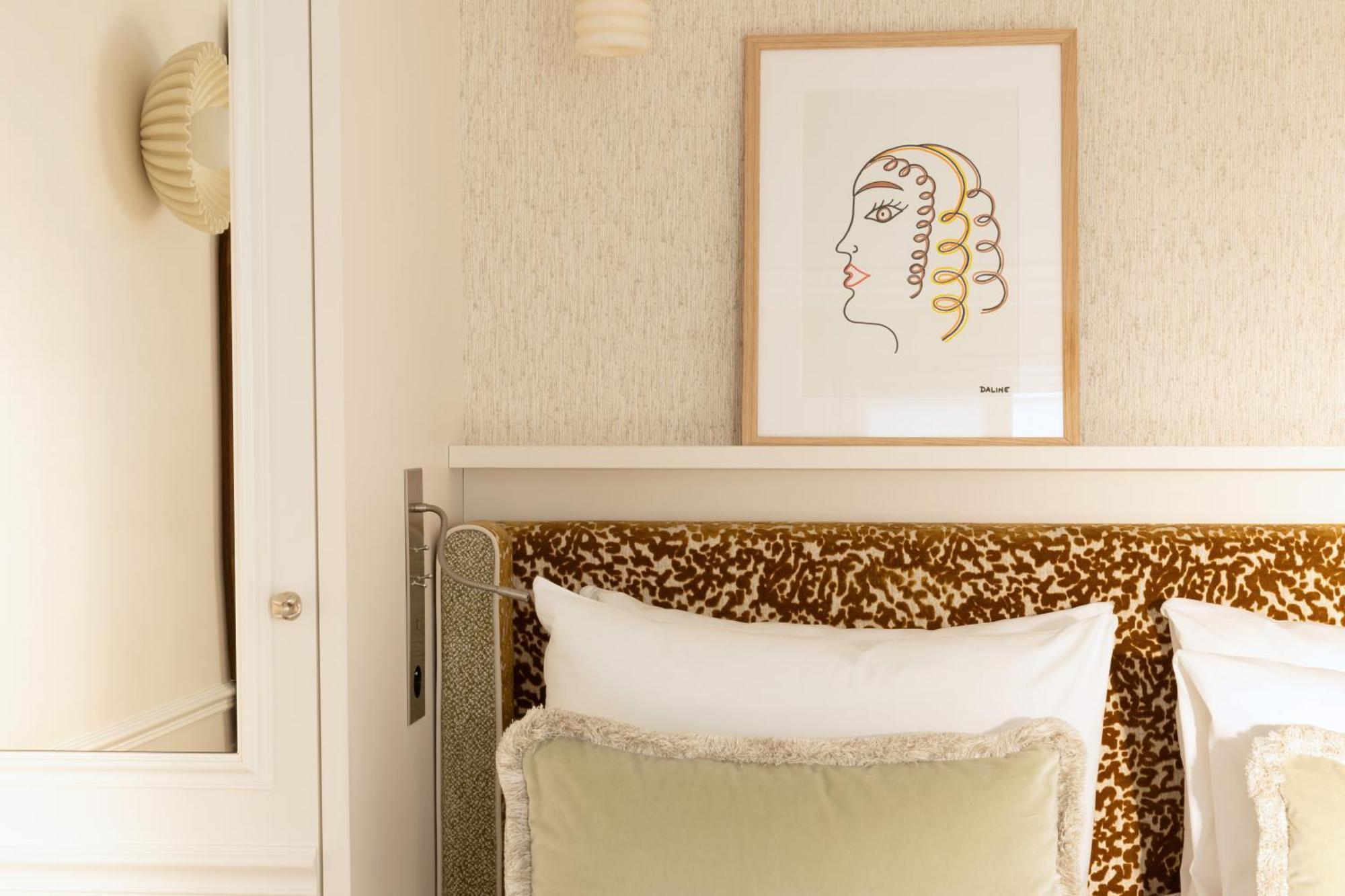 Almarine Eiffel & By Malone Hotel Paris