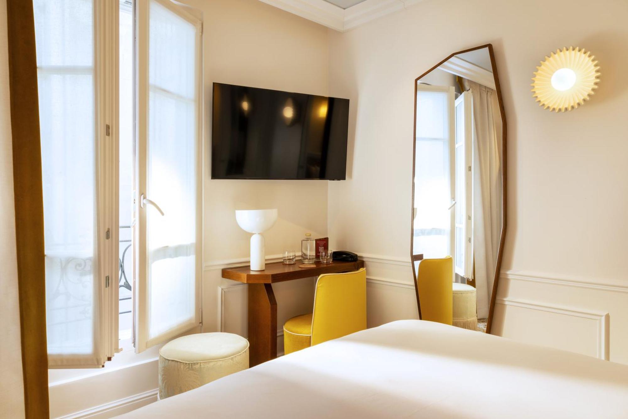 Almarine Eiffel & By Malone Paris