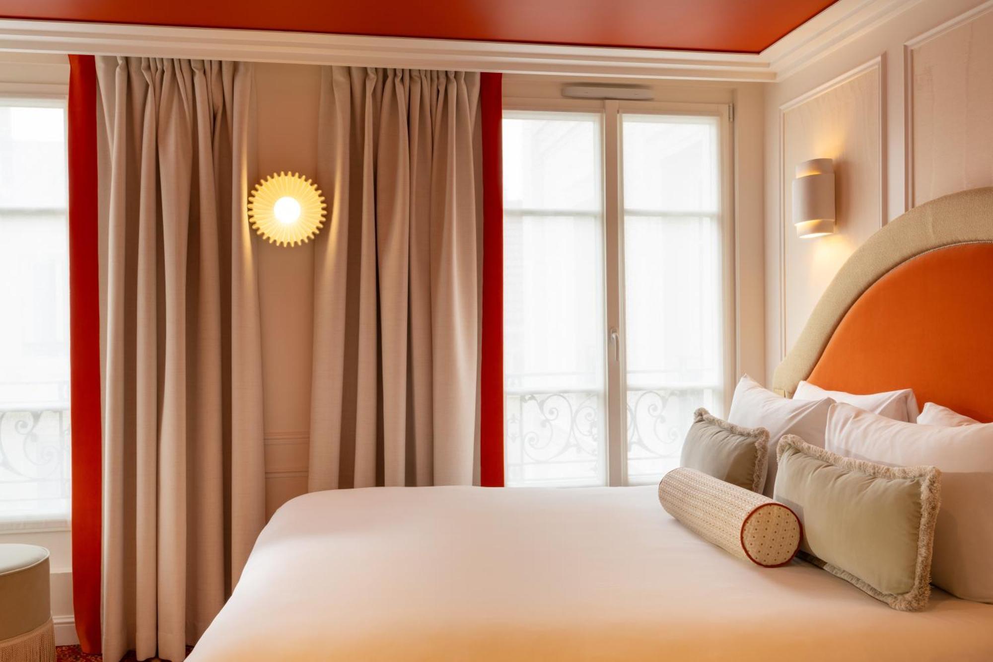 Almarine Eiffel & By Malone Hotel